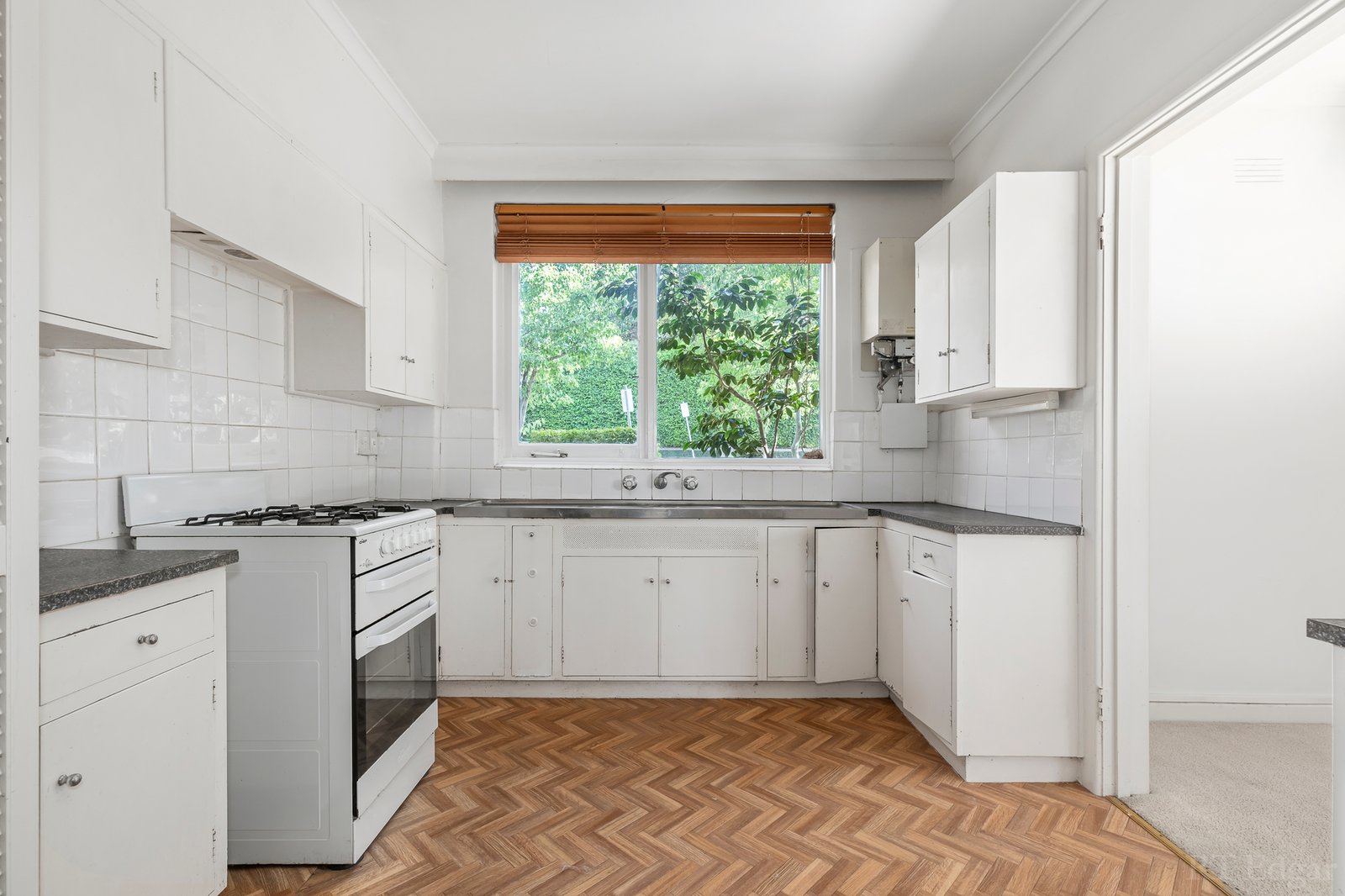 Real Estate and Property in 2/414 Glenferrie Road, Kooyong, VIC