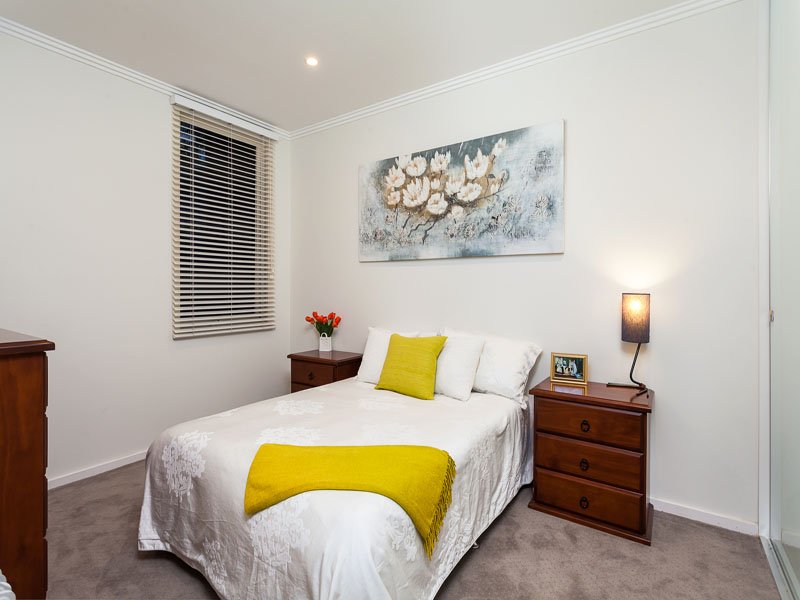 Gallery: 24/15 Beach Street