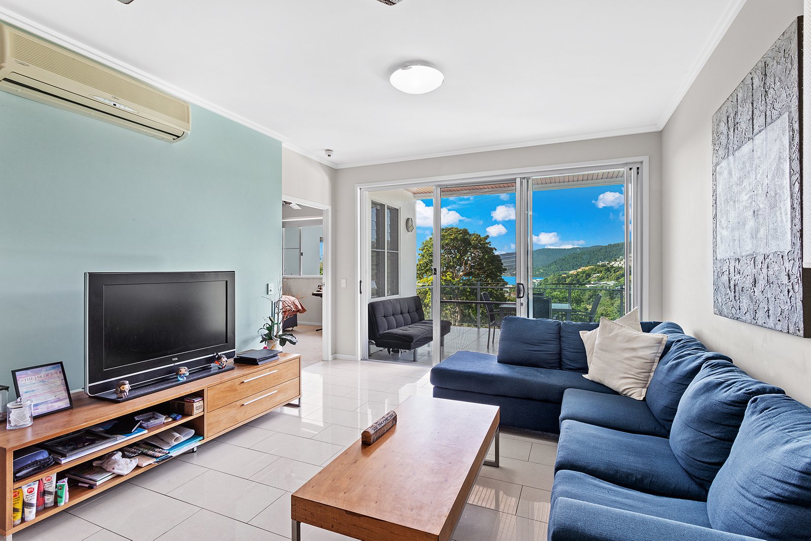 24/15 Flame Tree Court AIRLIE BEACH 8
