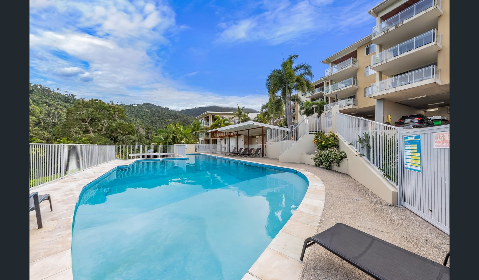 24/15 Flame Tree Court AIRLIE BEACH 19