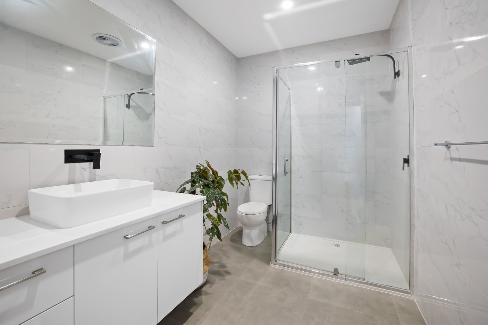 Real Estate and Property in 2/416 Brunswick Road, Brunswick West, VIC