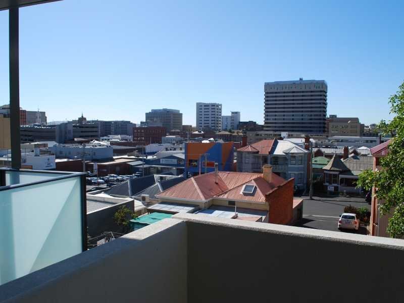 24/166 Bathurst Street HOBART 8