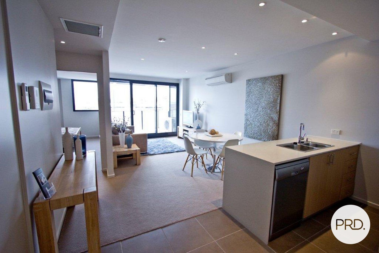 24/166 Bathurst Street HOBART 3