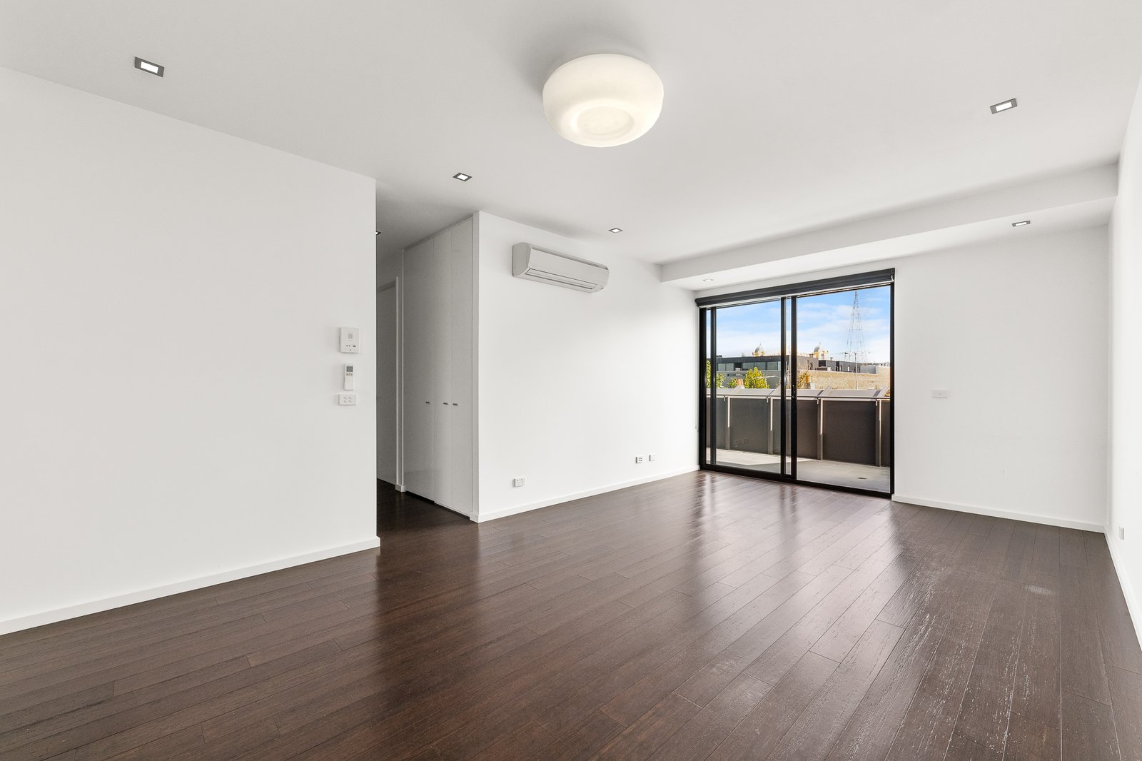 Gallery: 24/17 Robe Street