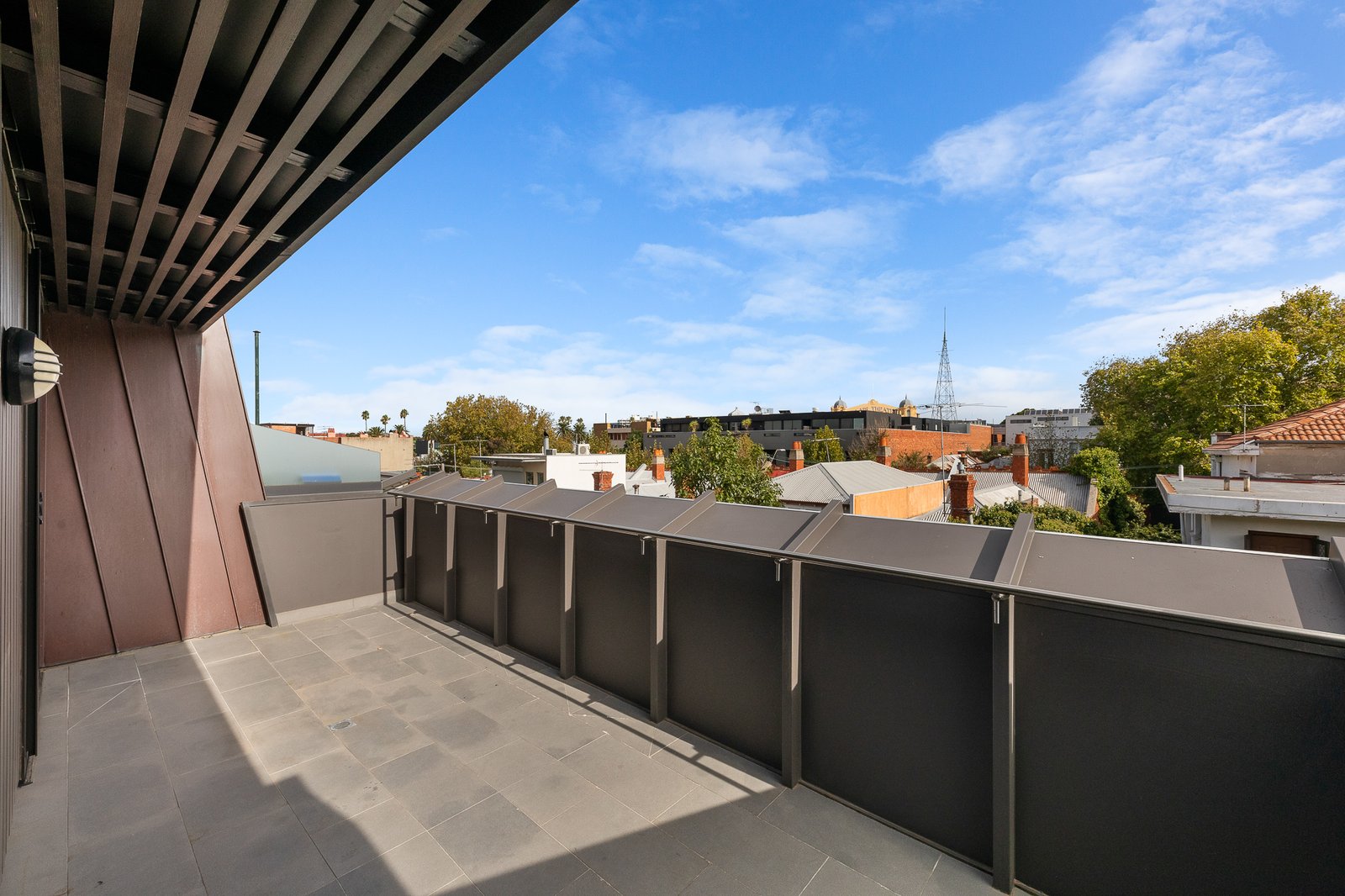 Gallery: 24/17 Robe Street