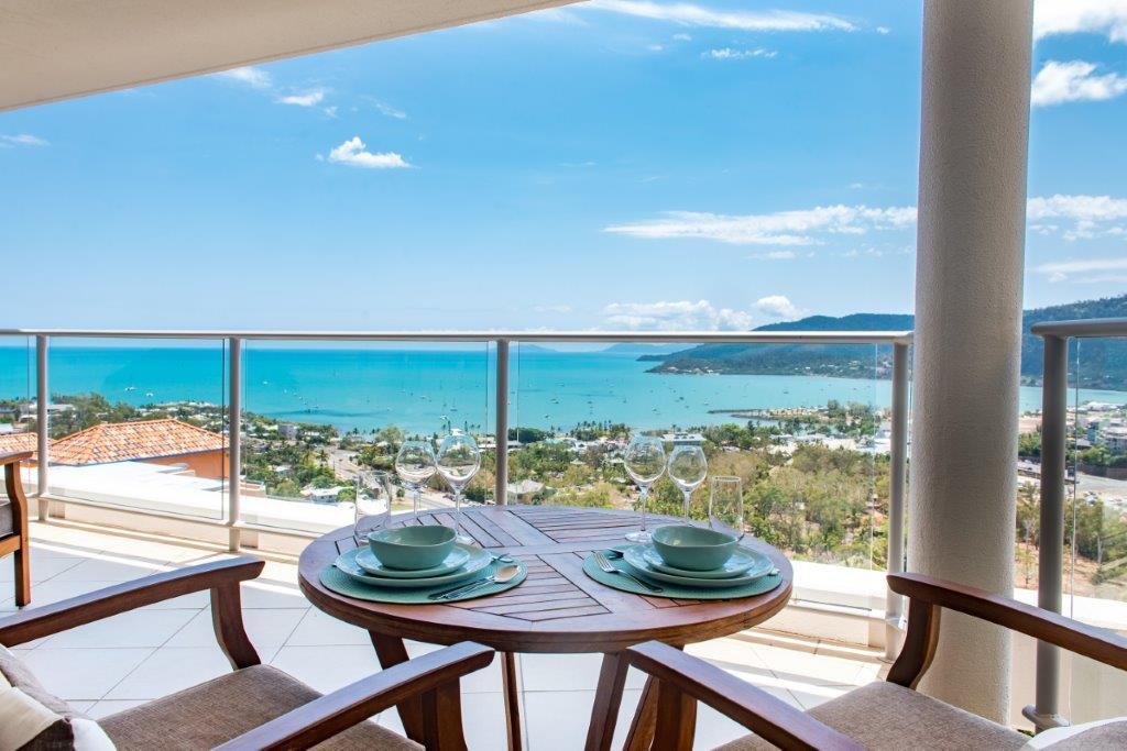 24/18 Seaview Drive AIRLIE BEACH 1
