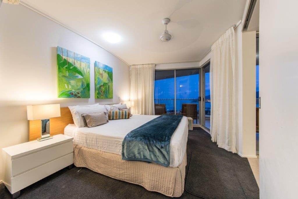 24/18 Seaview Drive AIRLIE BEACH 3