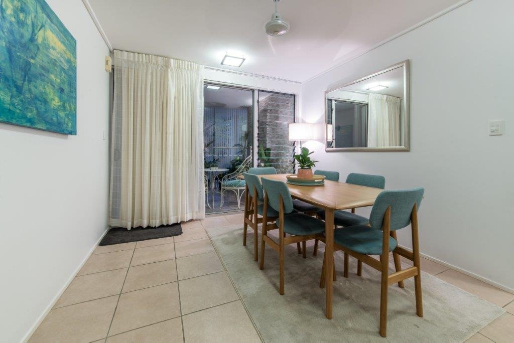 24/18 Seaview Drive AIRLIE BEACH 19