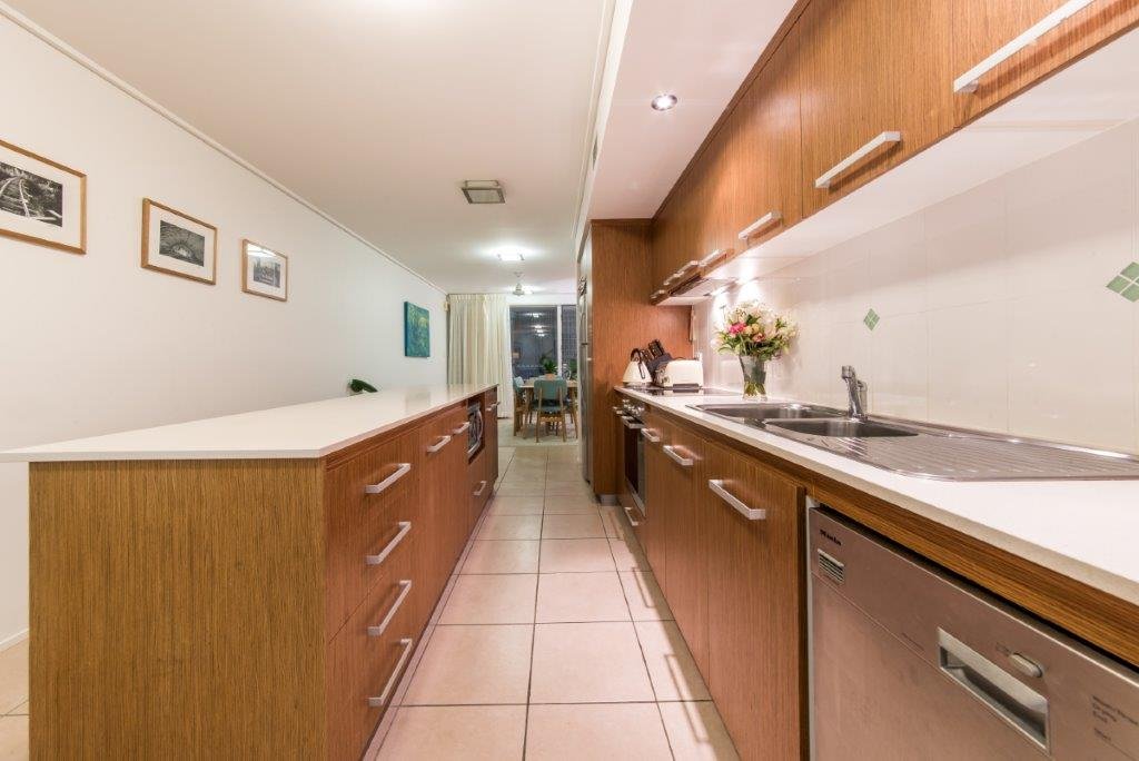 24/18 Seaview Drive AIRLIE BEACH 22