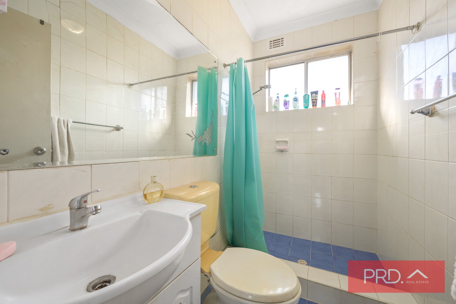 24/186-188 Sandal Crescent CARRAMAR 5