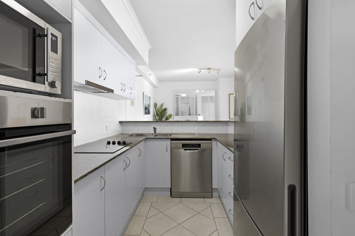 24/186 The Esplanade Burleigh Heads 8