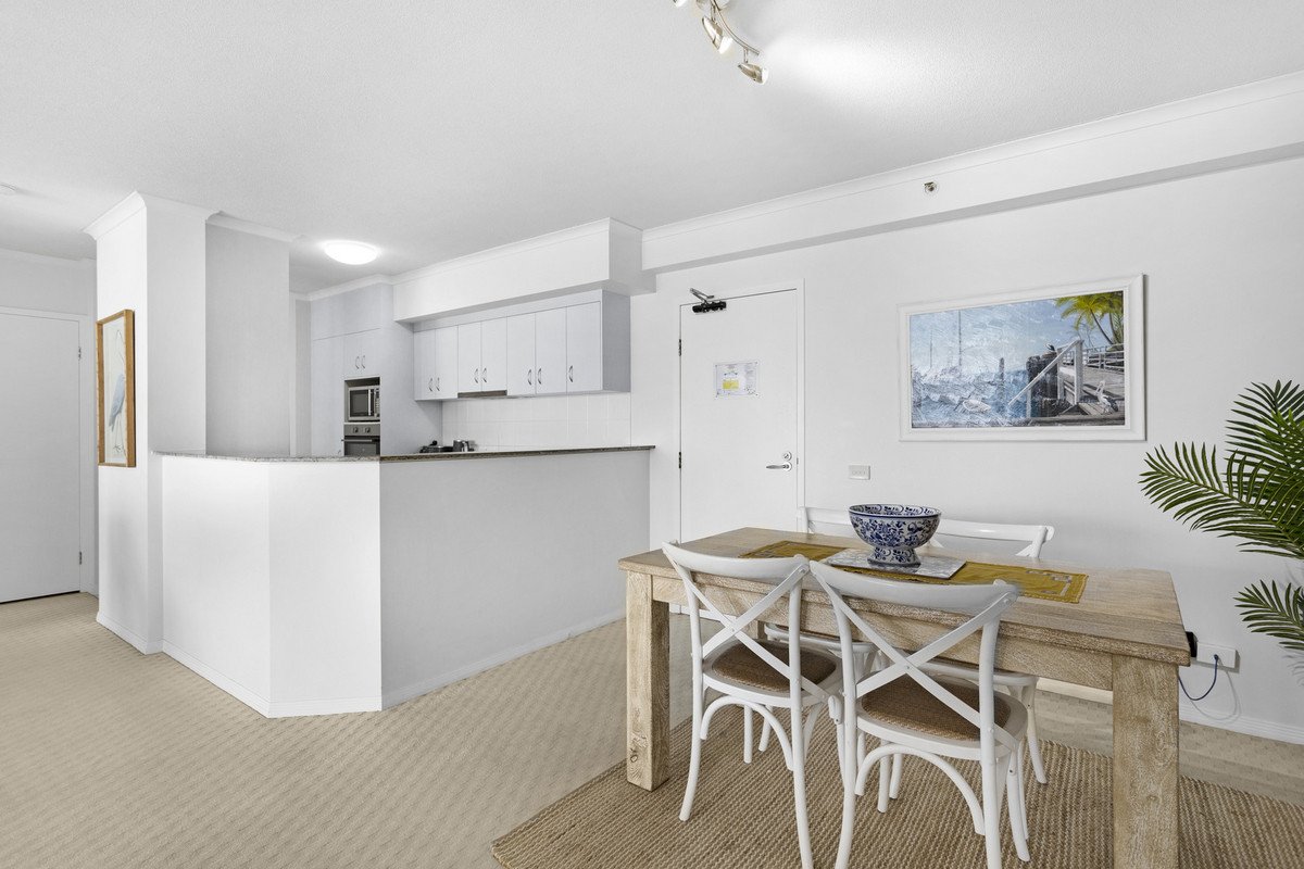 24/186 The Esplanade Burleigh Heads 9