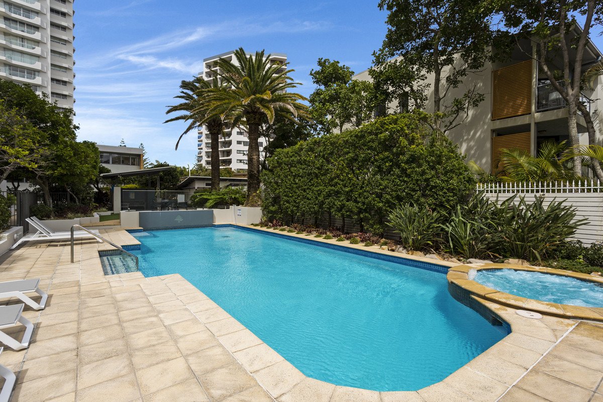 24/186 The Esplanade Burleigh Heads 21