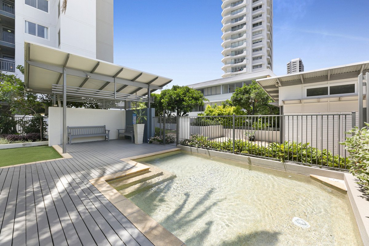 24/186 The Esplanade Burleigh Heads 22