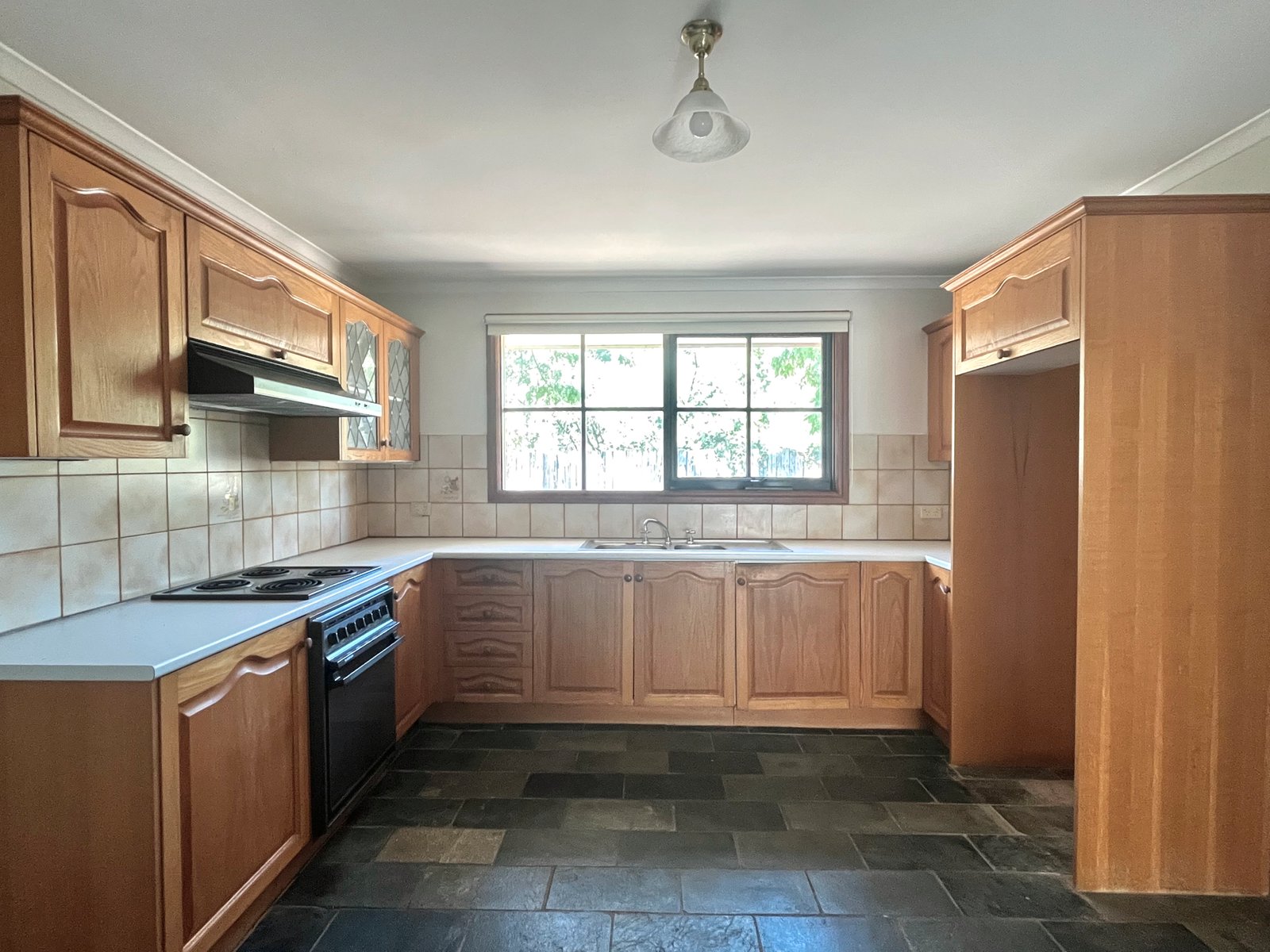 Gallery: 24/2-12 Temple Street