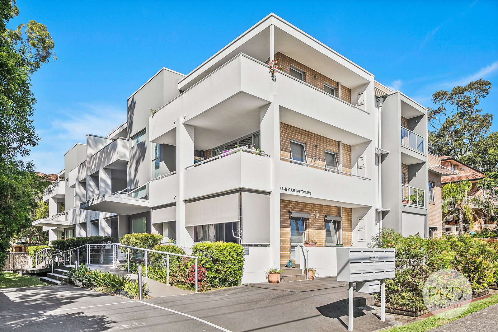2/42-46 Carrington Avenue HURSTVILLE 1