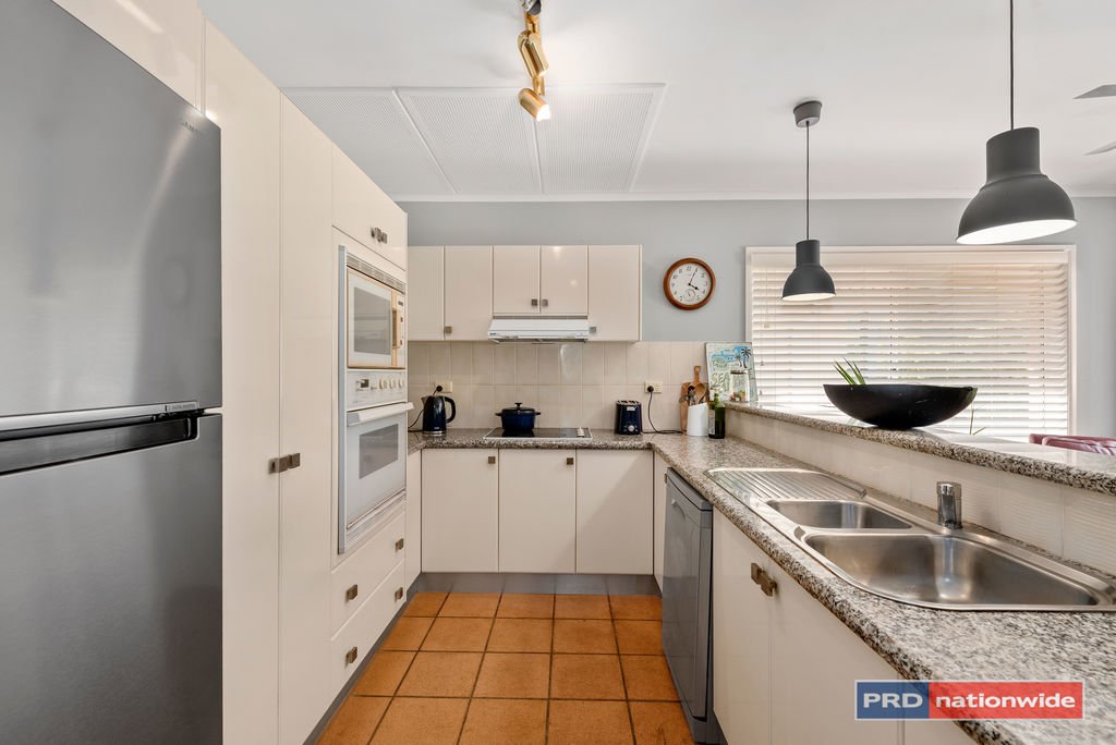 24/2-5 Shearwater Place KORORA 12