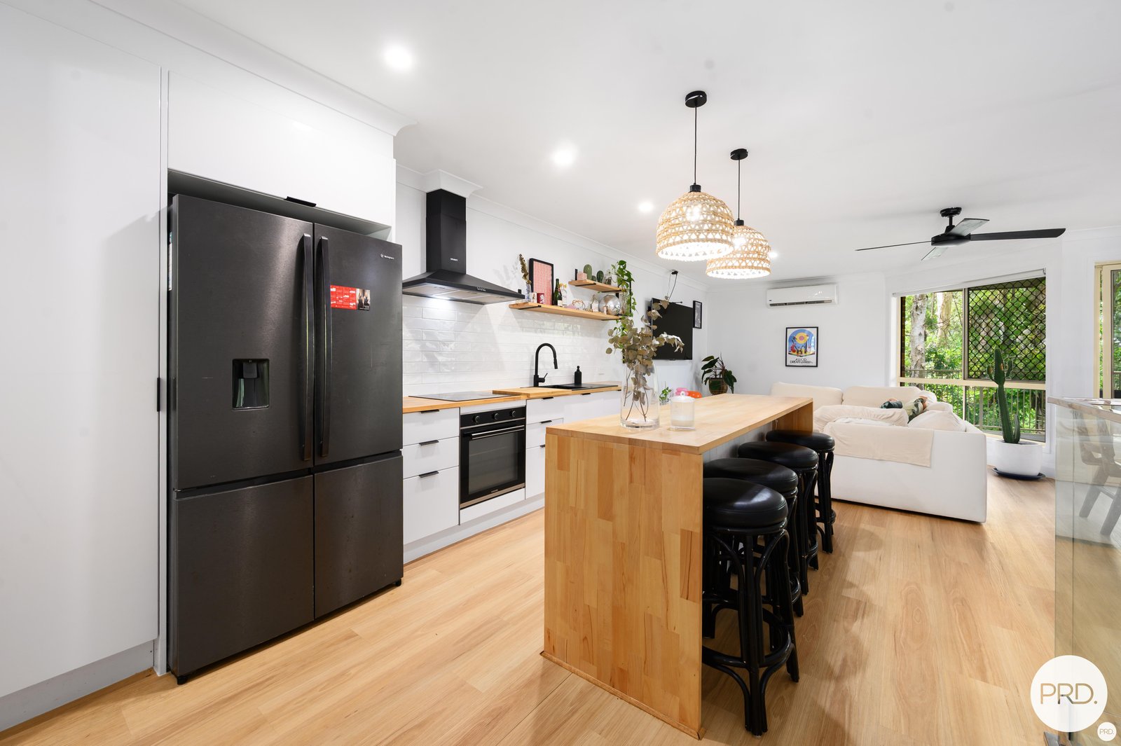 24/2-6 Simpsons Rd  CURRUMBIN WATERS 6