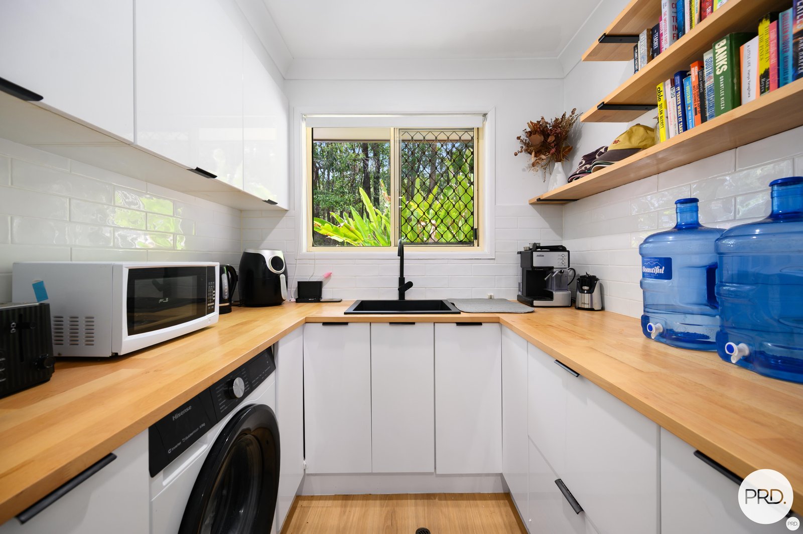 24/2-6 Simpsons Rd  CURRUMBIN WATERS 7