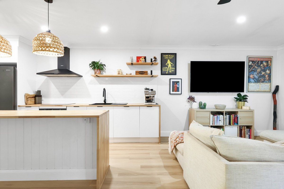 24/2-6 Simpsons Road Currumbin Waters 3