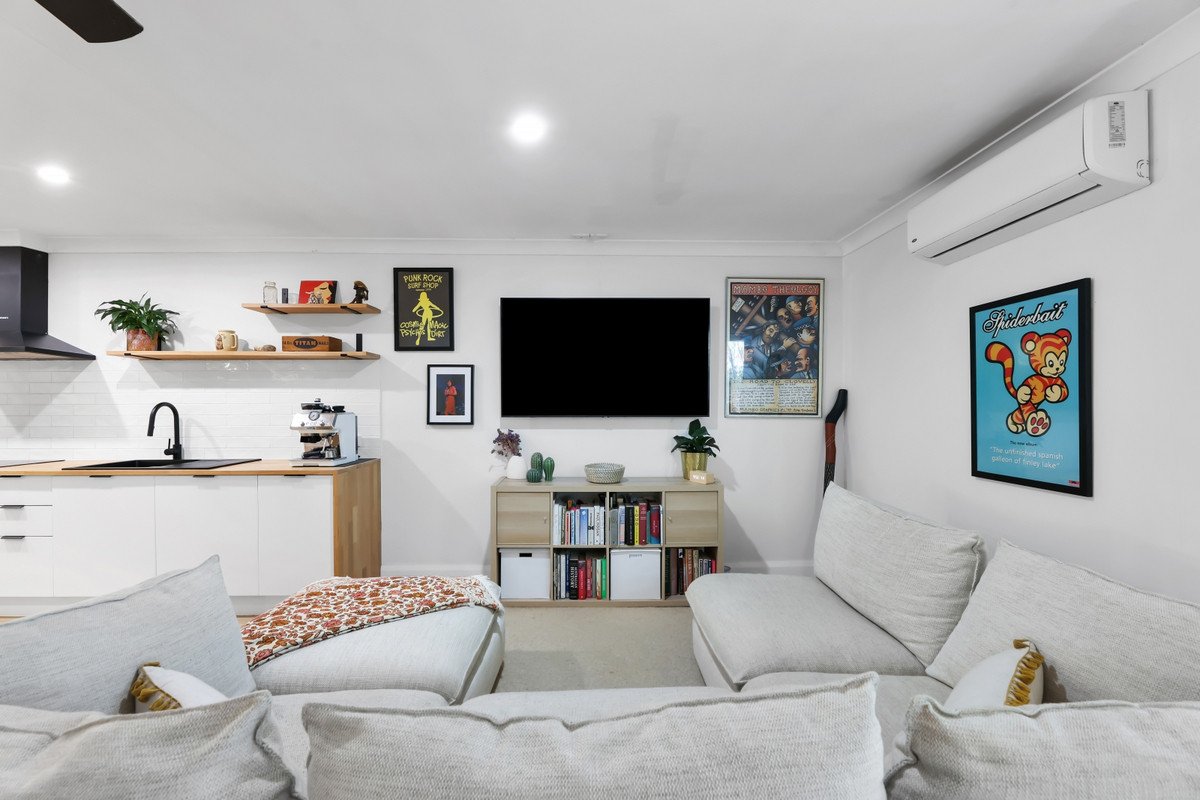 24/2-6 Simpsons Road Currumbin Waters 10