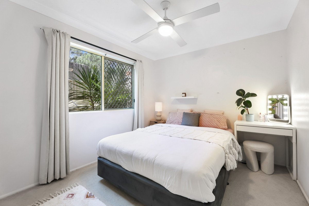 24/2-6 Simpsons Road Currumbin Waters 18