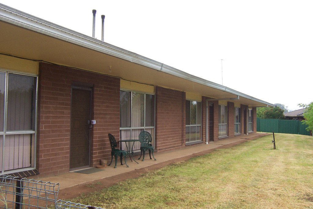 2/42 Albury St  TUMBARUMBA 1