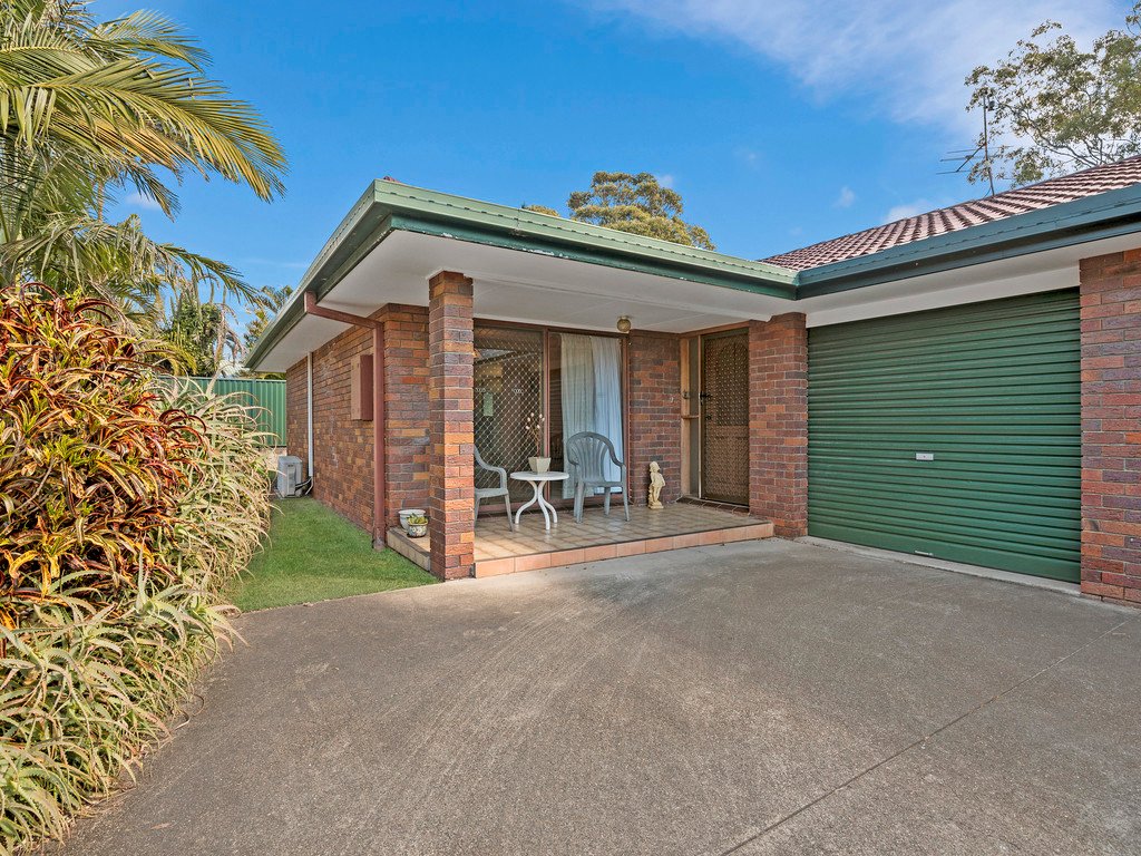 2/42 Bambaroo Cr  TWEED HEADS 1