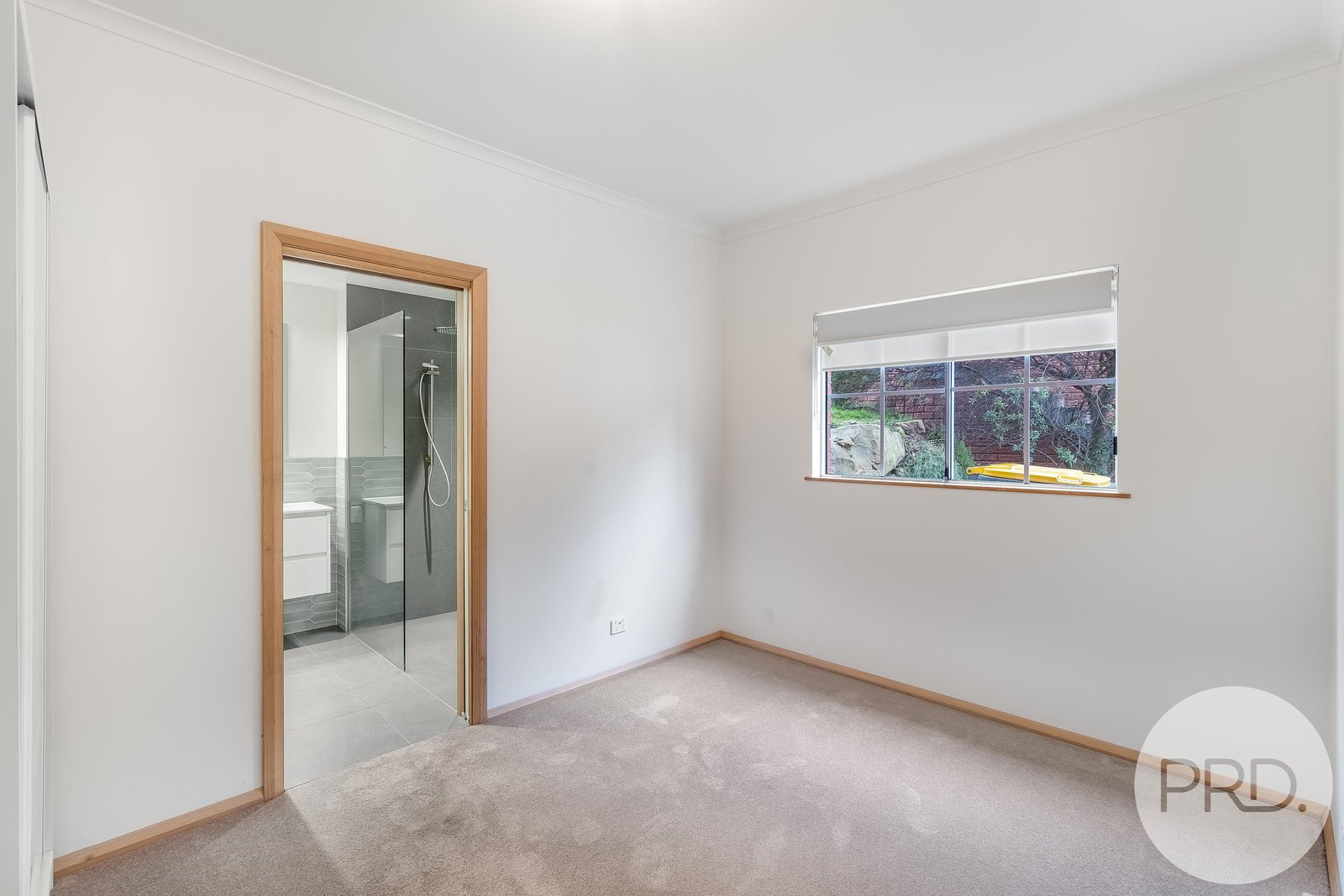 2/42 Benjafield Terrace MOUNT STUART 8