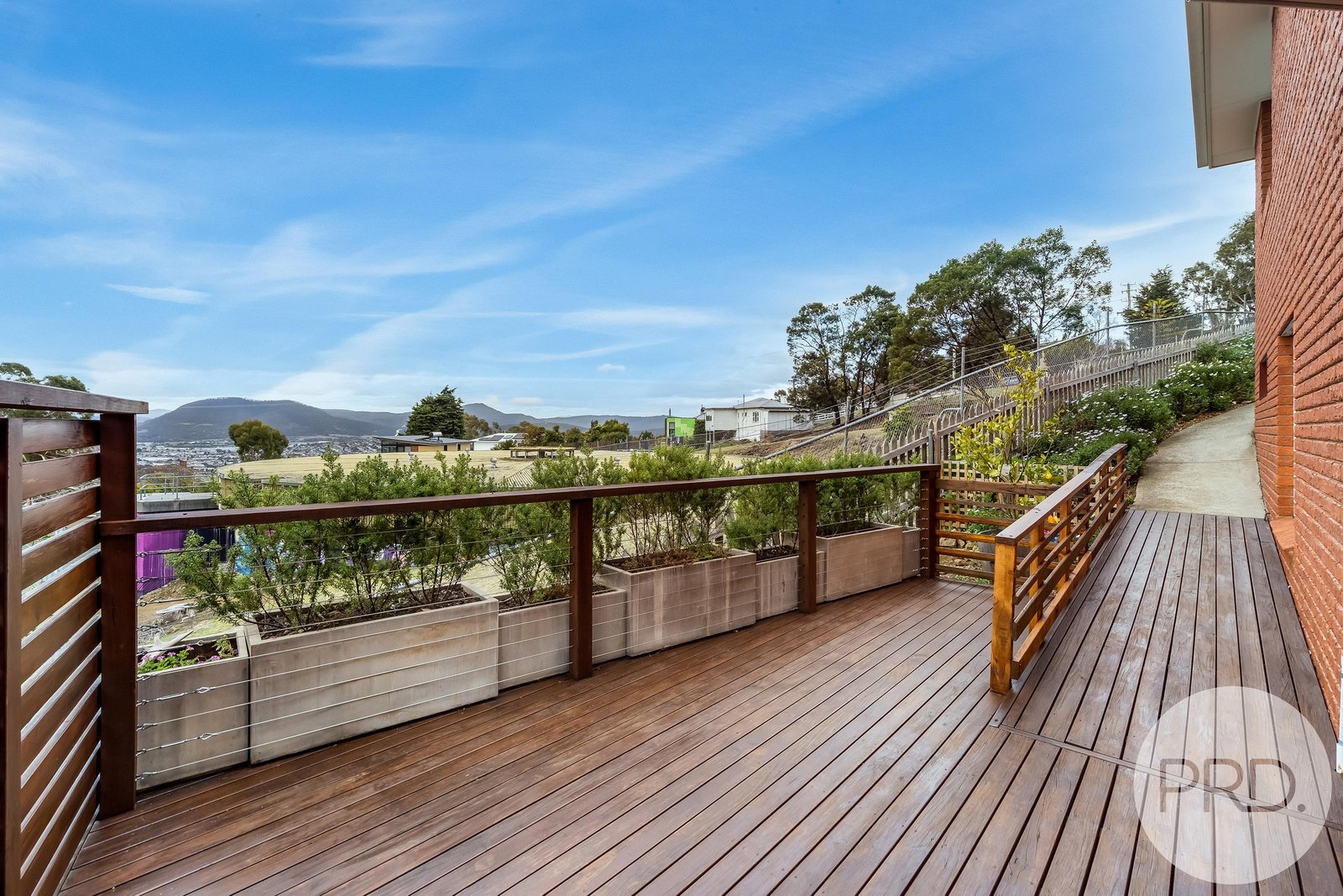 2/42 Benjafield Terrace MOUNT STUART 3