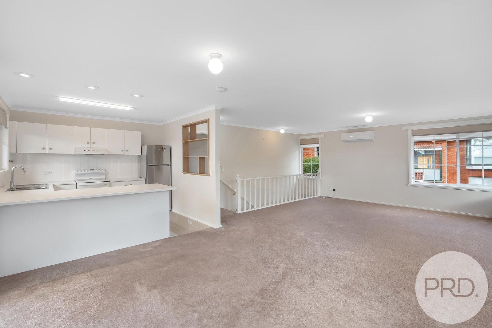 2/42 Benjafield Terrace MOUNT STUART 4
