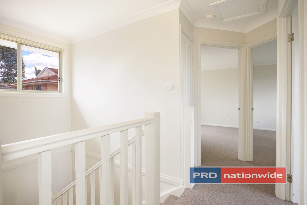 2/42 Bringelly Road KINGSWOOD 8