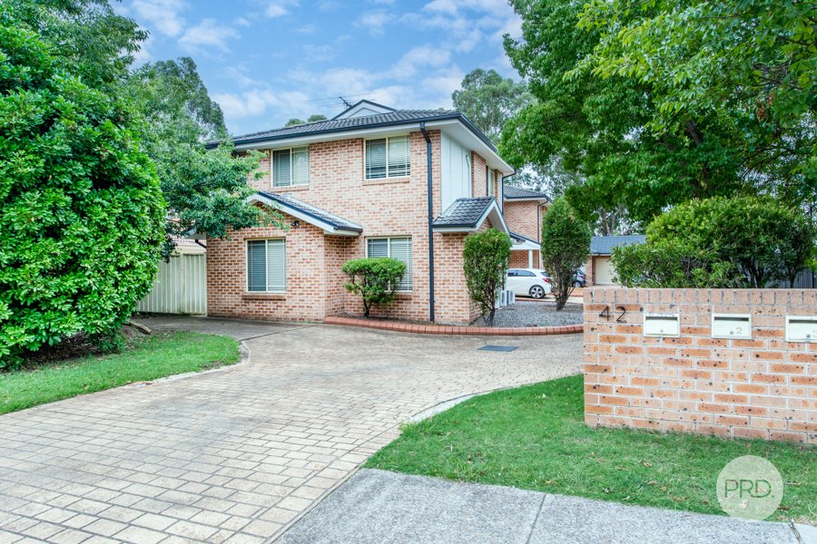 2/42 Bringelly Road KINGSWOOD 1