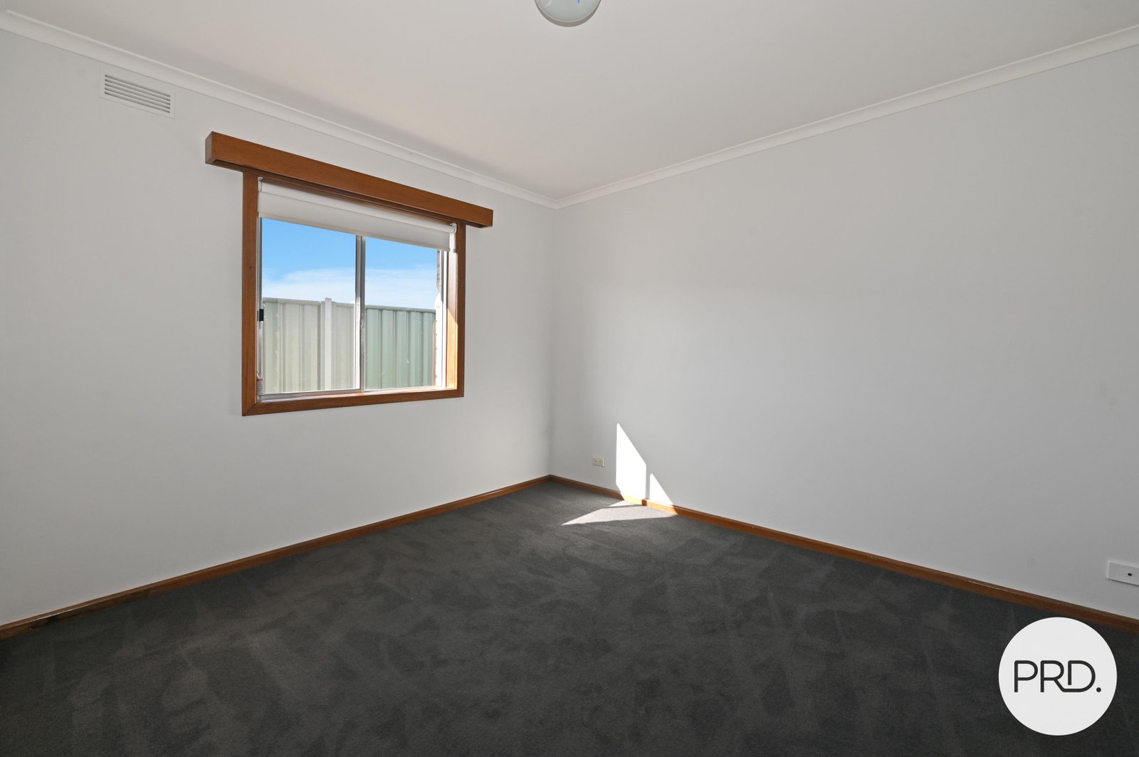 2/42 Burnett Street NEW NORFOLK 8
