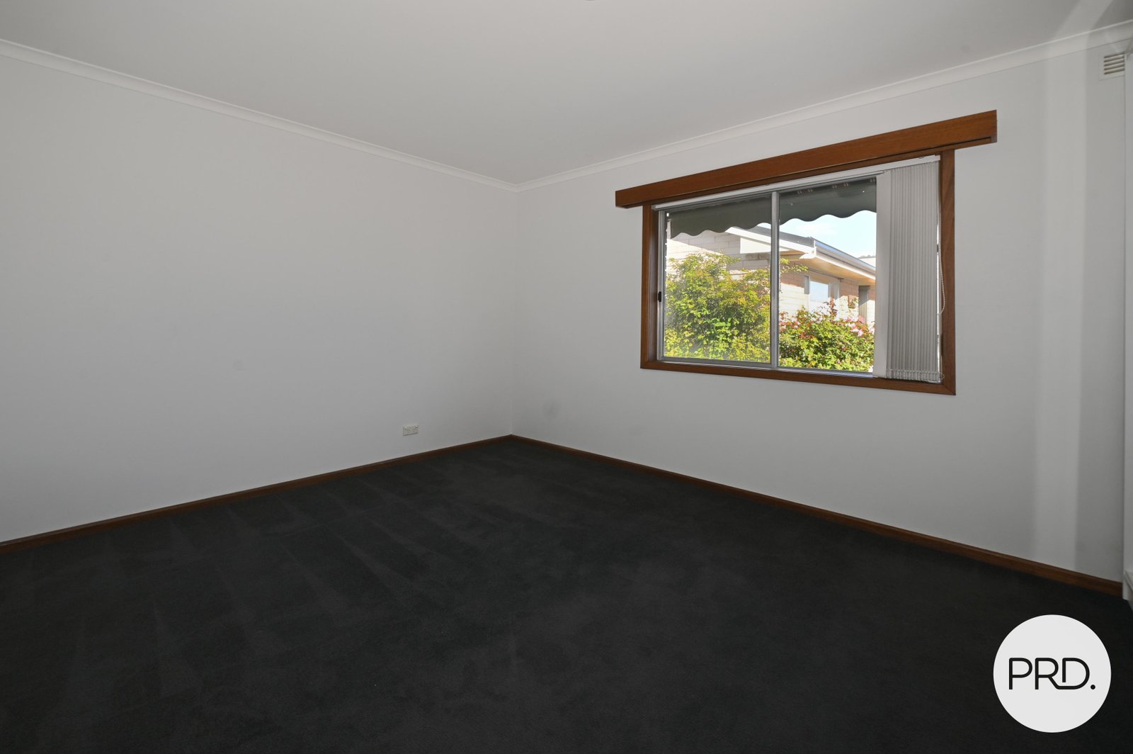 2/42 Burnett Street NEW NORFOLK 11
