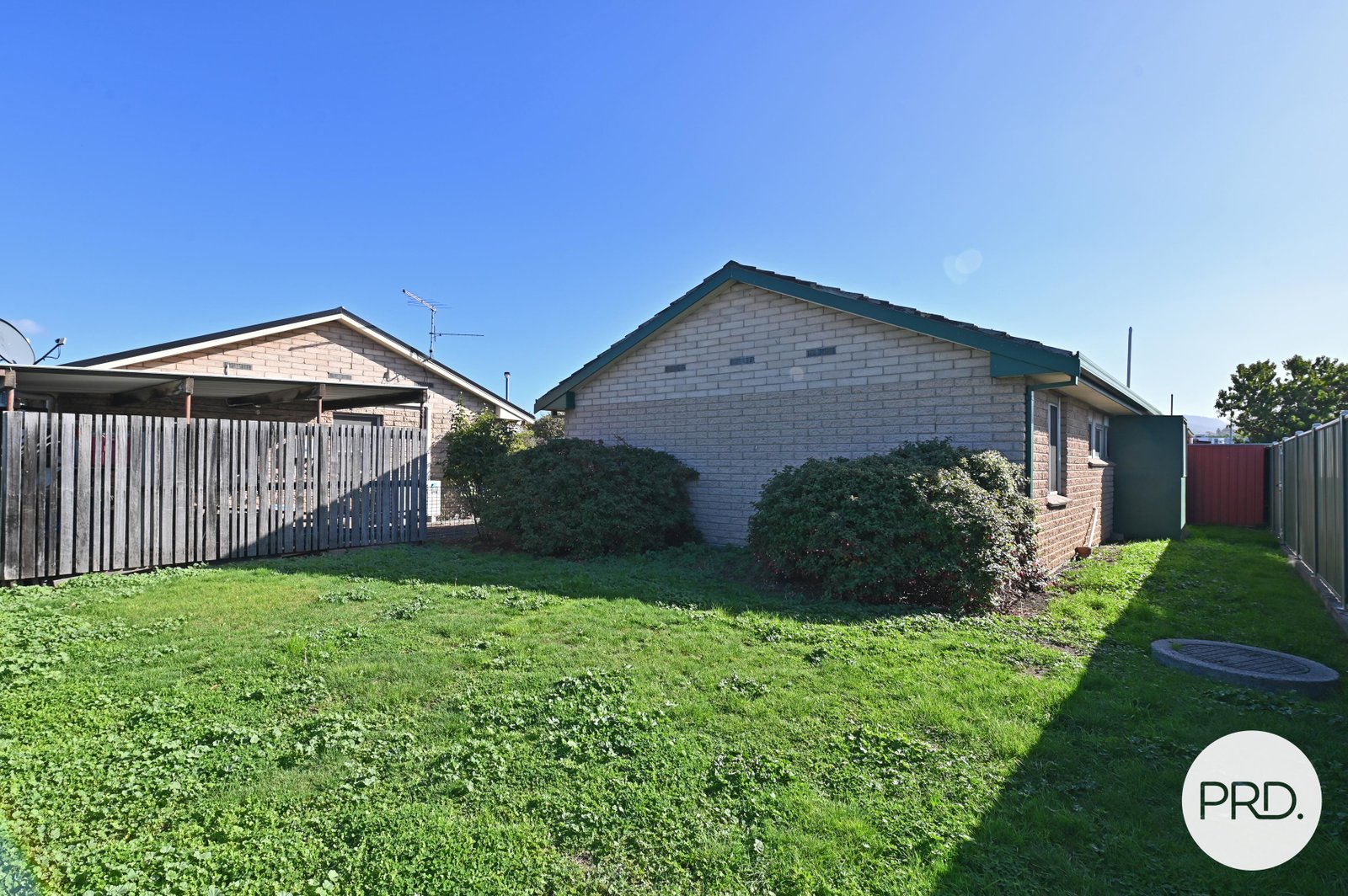2/42 Burnett Street NEW NORFOLK 13