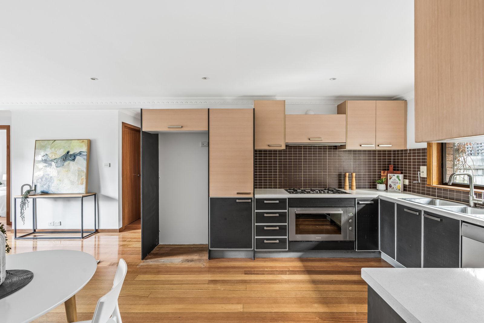 Real Estate and Property in 2/42 Garnet Street, Preston, VIC