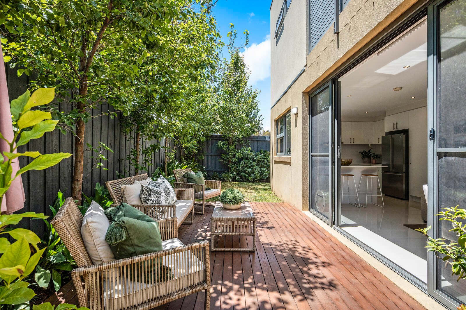2/42 Graham Road, Highett