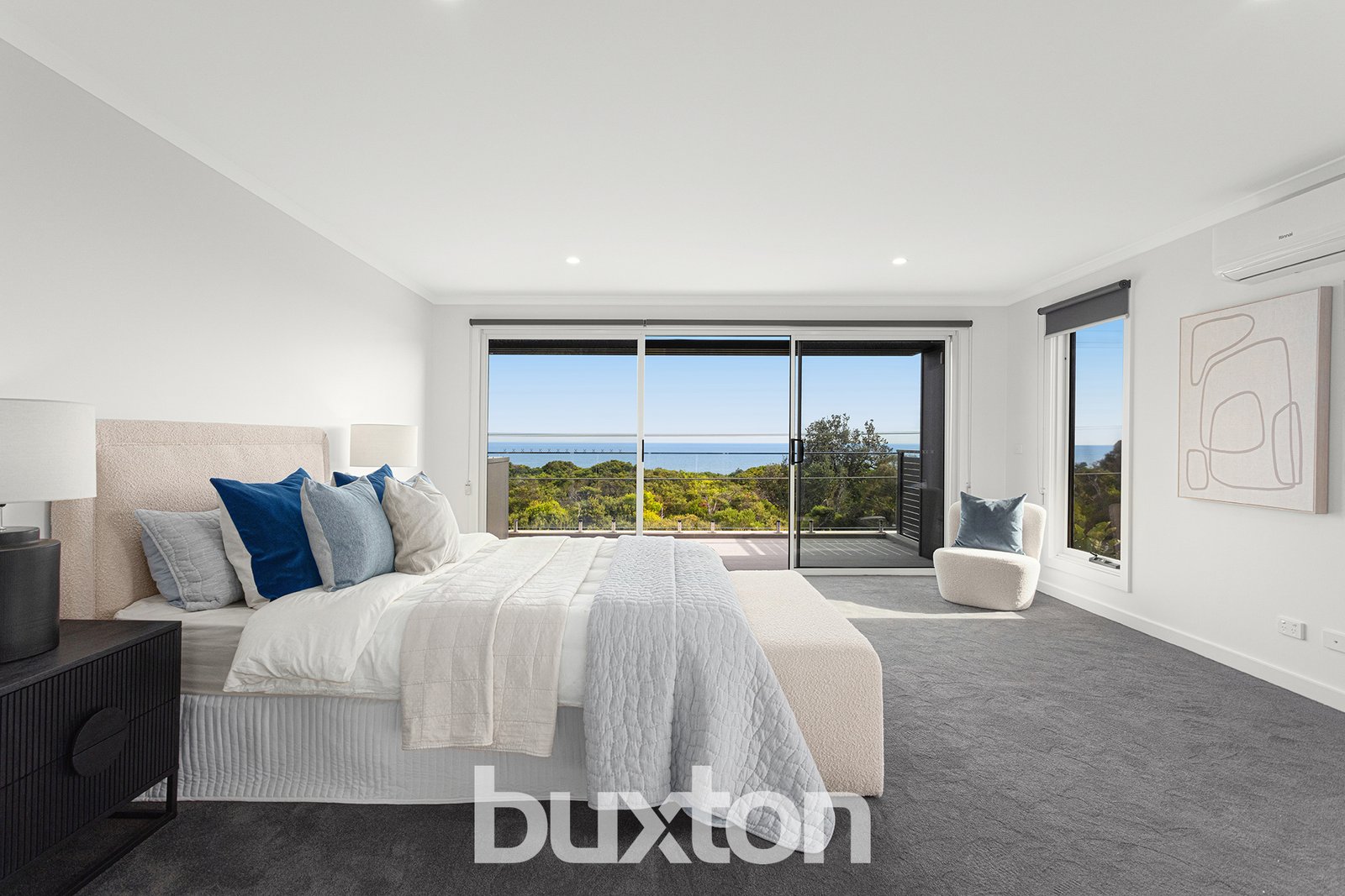 Gallery: 2/42 Nepean Highway