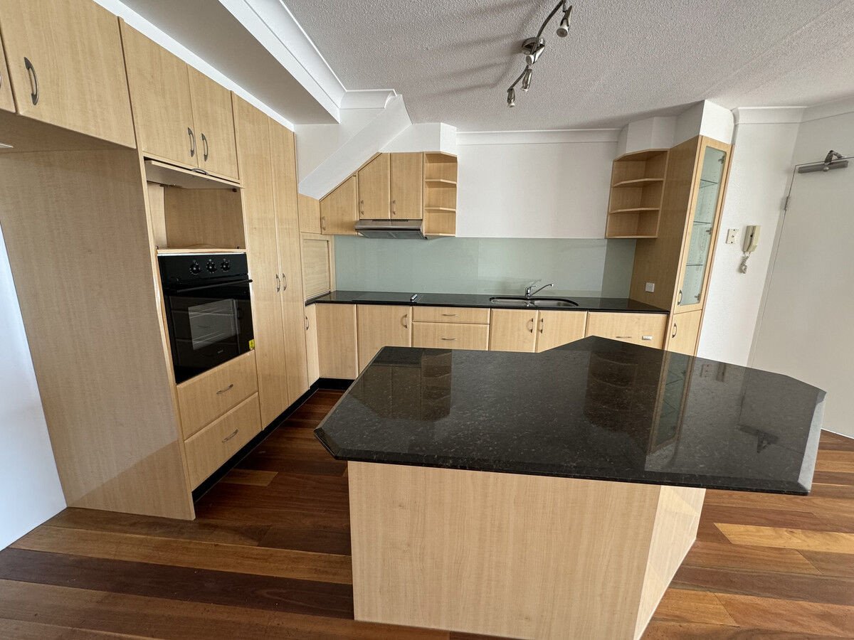 24/2 Seventeenth Avenue Palm Beach 10