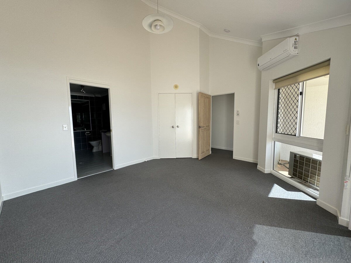 24/2 Seventeenth Avenue Palm Beach 19