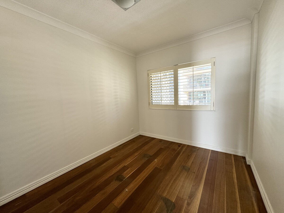 24/2 Seventeenth Avenue Palm Beach 25