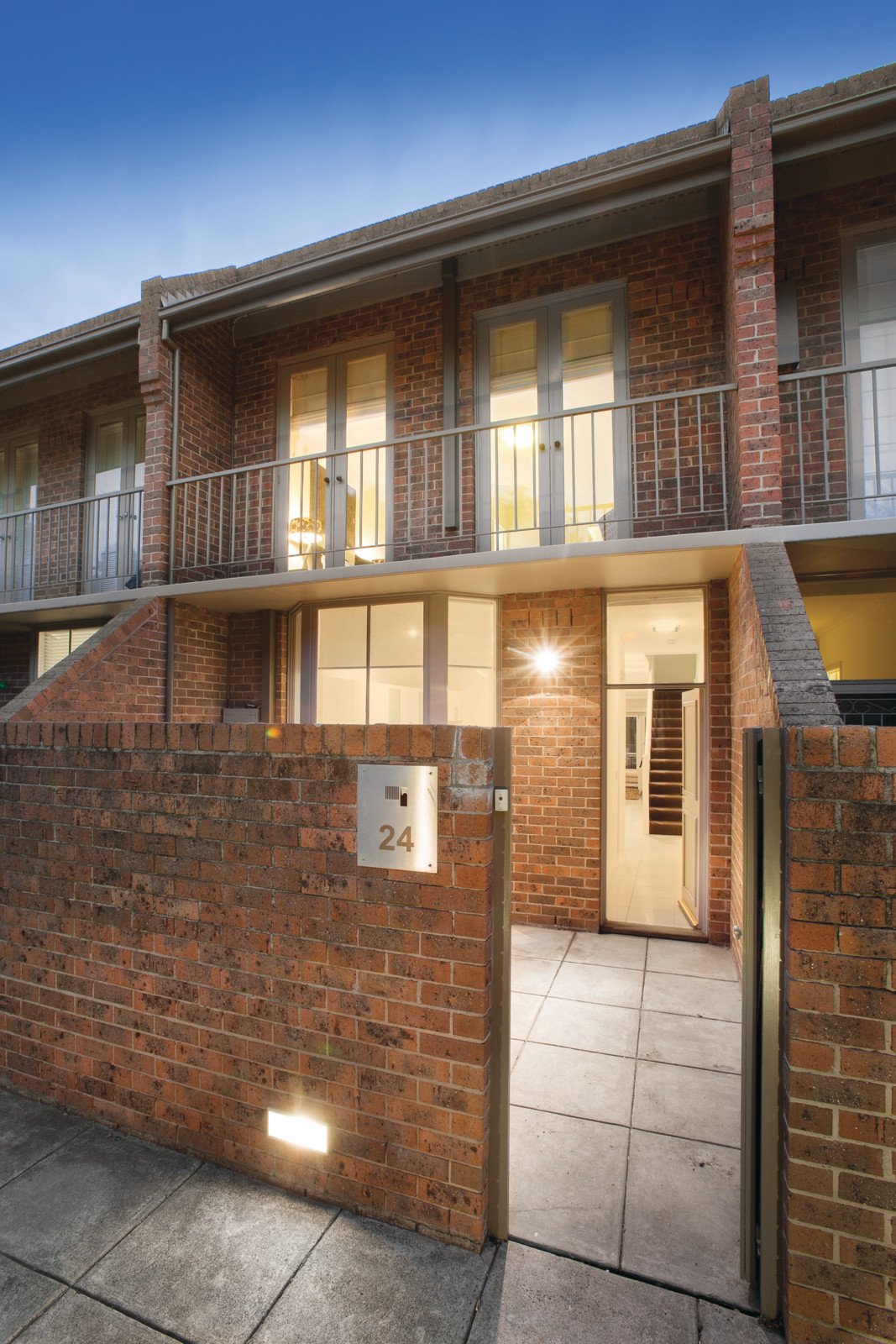 24/2 Shipley Street, South Yarra, VIC