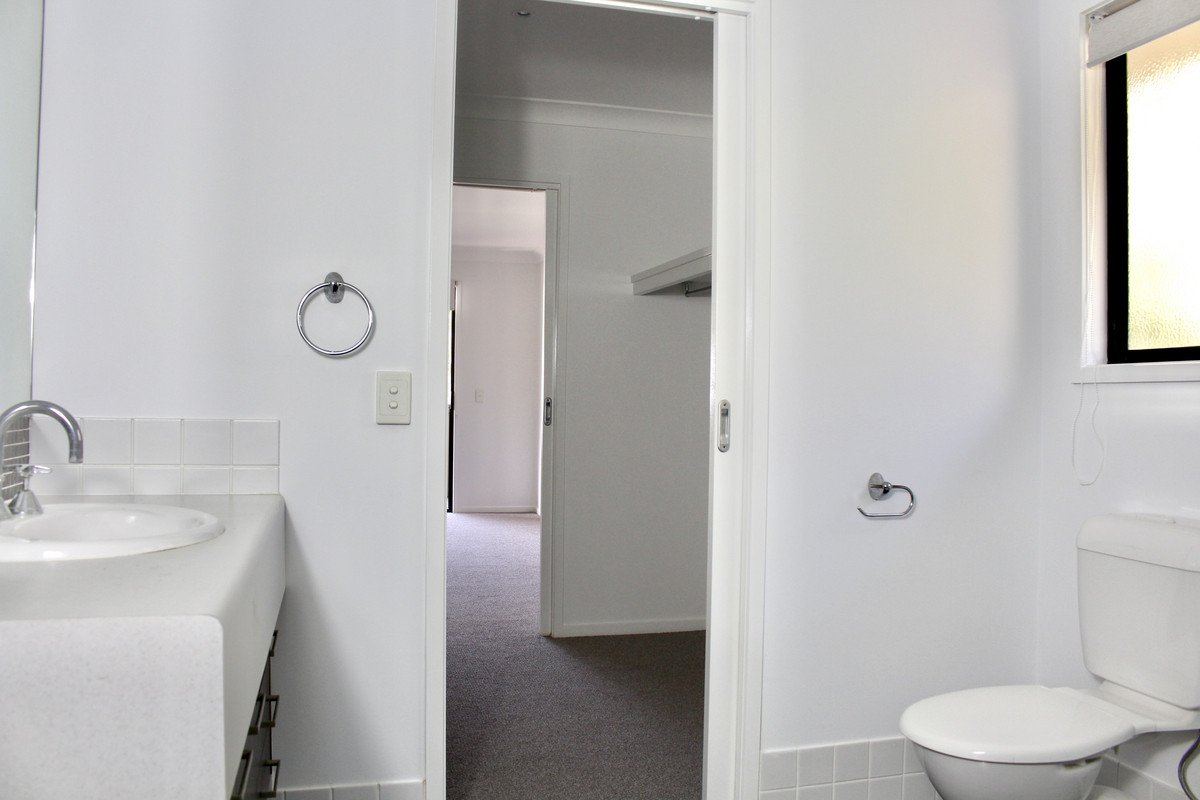 2/42 Tawarri Crescent Burleigh Heads 9