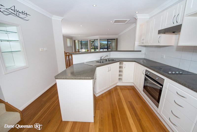 2/42 Tomaree Road SHOAL BAY 8
