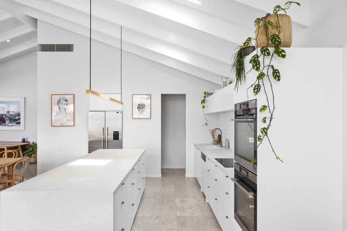 2/42 Twenty Seventh Avenue Palm Beach 7