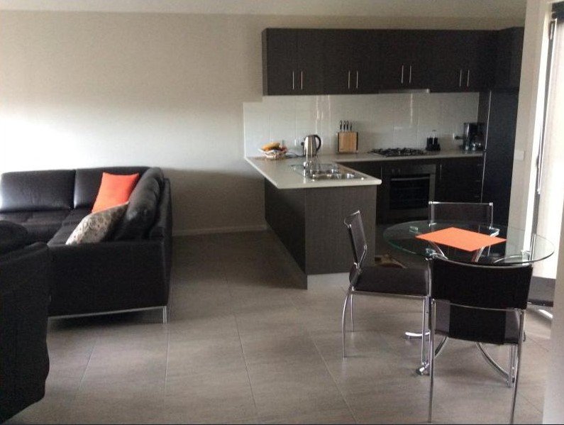 Gallery: 2/420 Nicholson Street