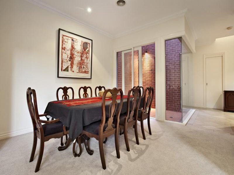 Gallery: 2/426 St Kilda Street