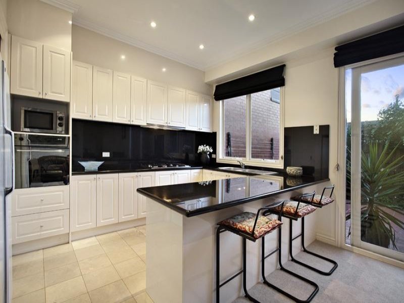 Gallery: 2/426 St Kilda Street