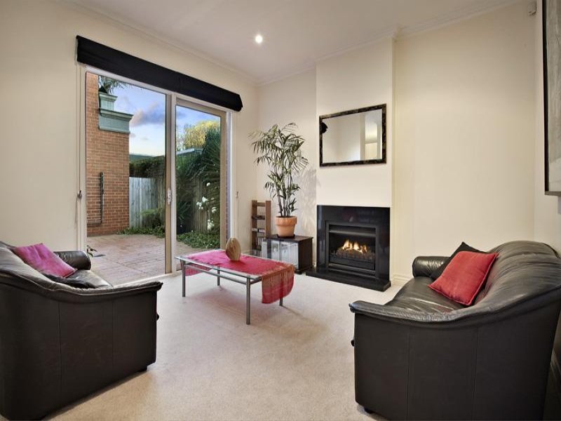 Gallery: 2/426 St Kilda Street
